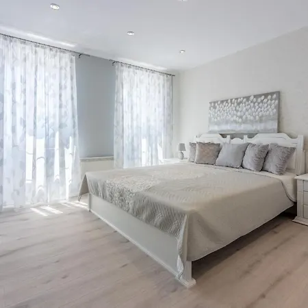 Point Villa Grižane