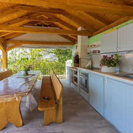 Point Villa Grižane