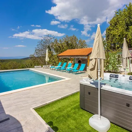 Villa Point