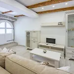 Point Villa *